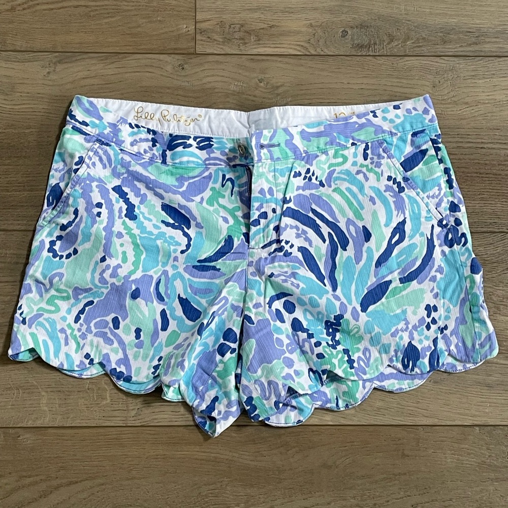 Lilly Pulitzer Women's Aqua and Lavender Patterned Shorts